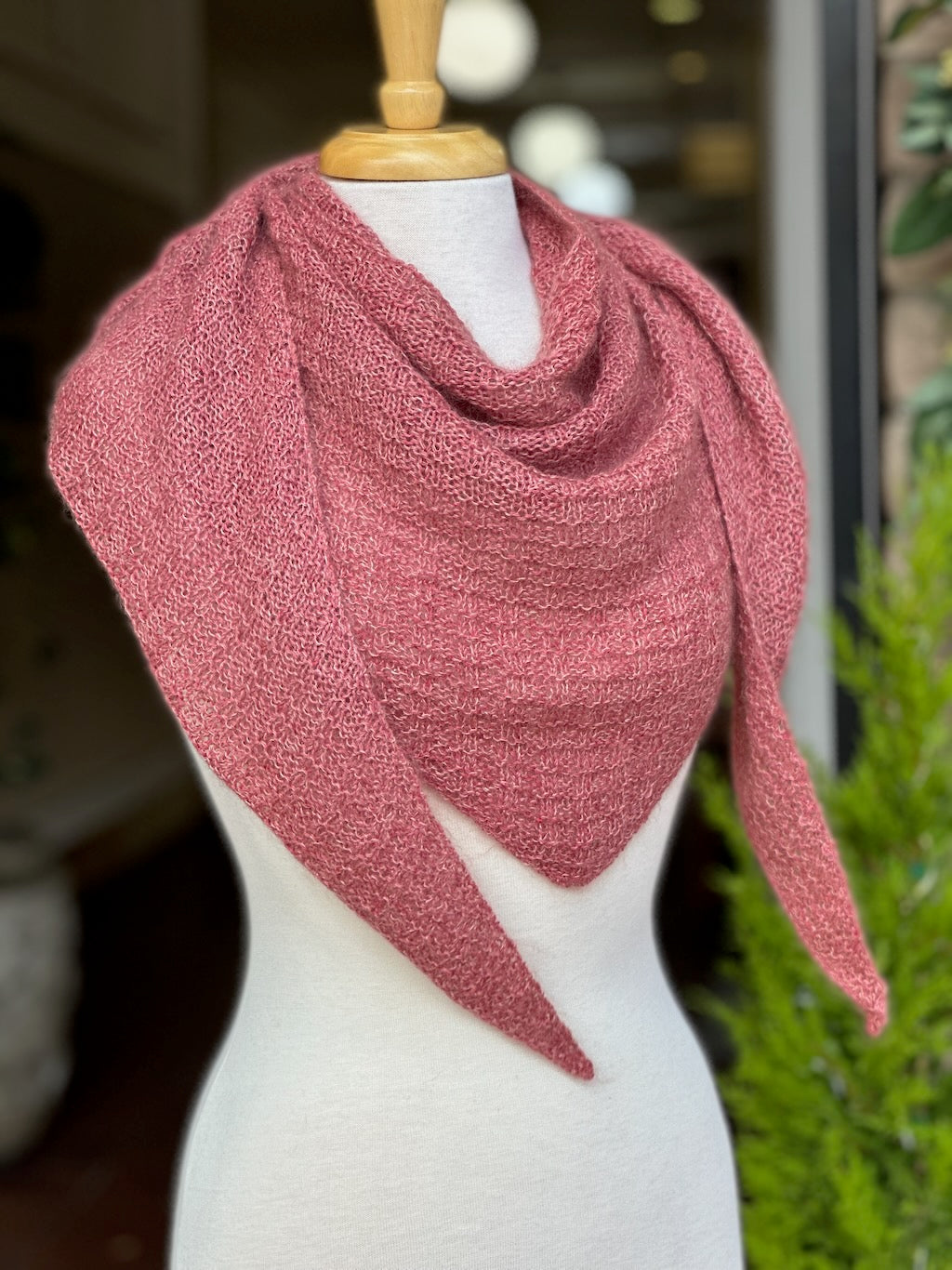 Conversing Shawl